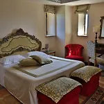 La Collegiata - Adults Only