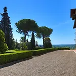La Collegiata - Adults Only