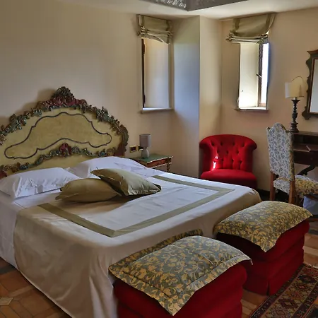 La Collegiata - Adults Only