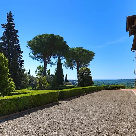 La Collegiata - Adults Only
