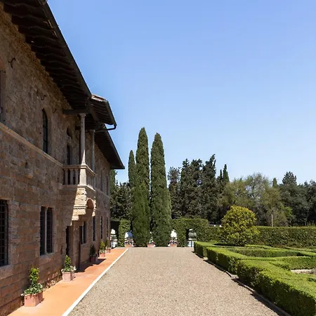La Collegiata - Adults Only