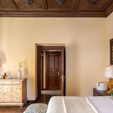La Collegiata - Adults Only