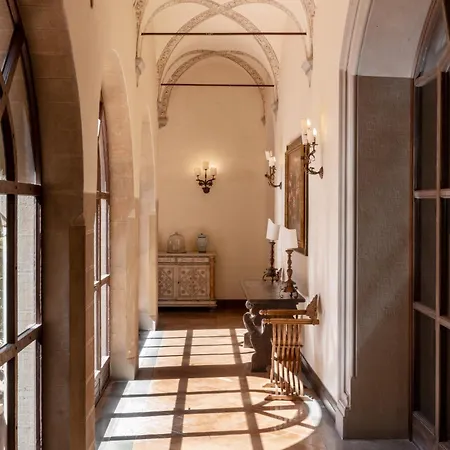 La Collegiata - Adults Only